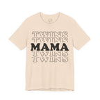 Twins Mama T-Shirt | Stylisches Shirt für Zwillingsmamas | Geschenk für Mama von Zwillingen