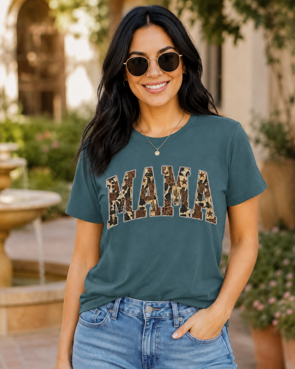 Mama T-Shirt mit Leo-Look und Sternen | Statement Shirt für Mütter